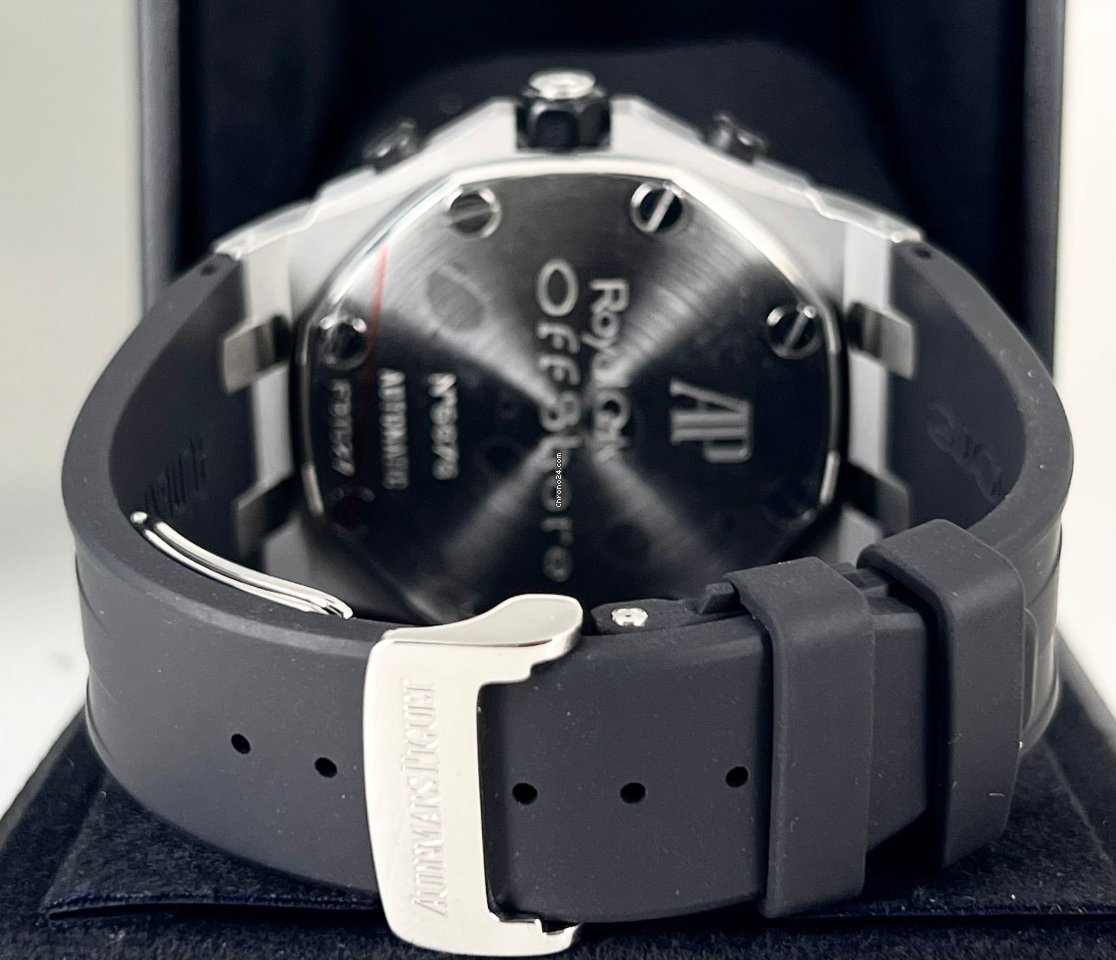 Royal Oak Offshore Chronograph mit Archivpapieren Neues Armband