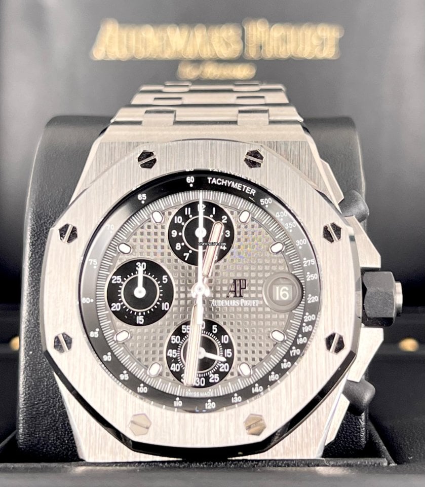 Royal Oak Offshore Chronograph Titan Grau