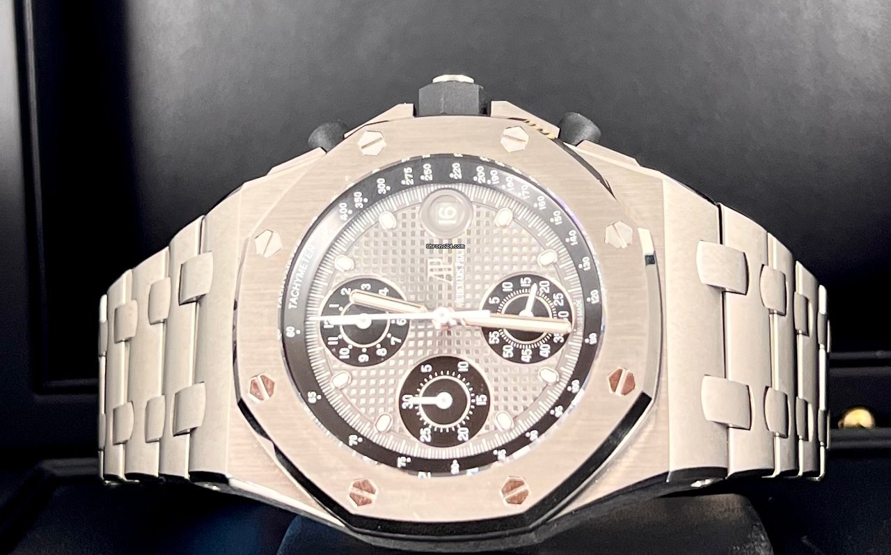Royal Oak Offshore Chronograph Titan Grau