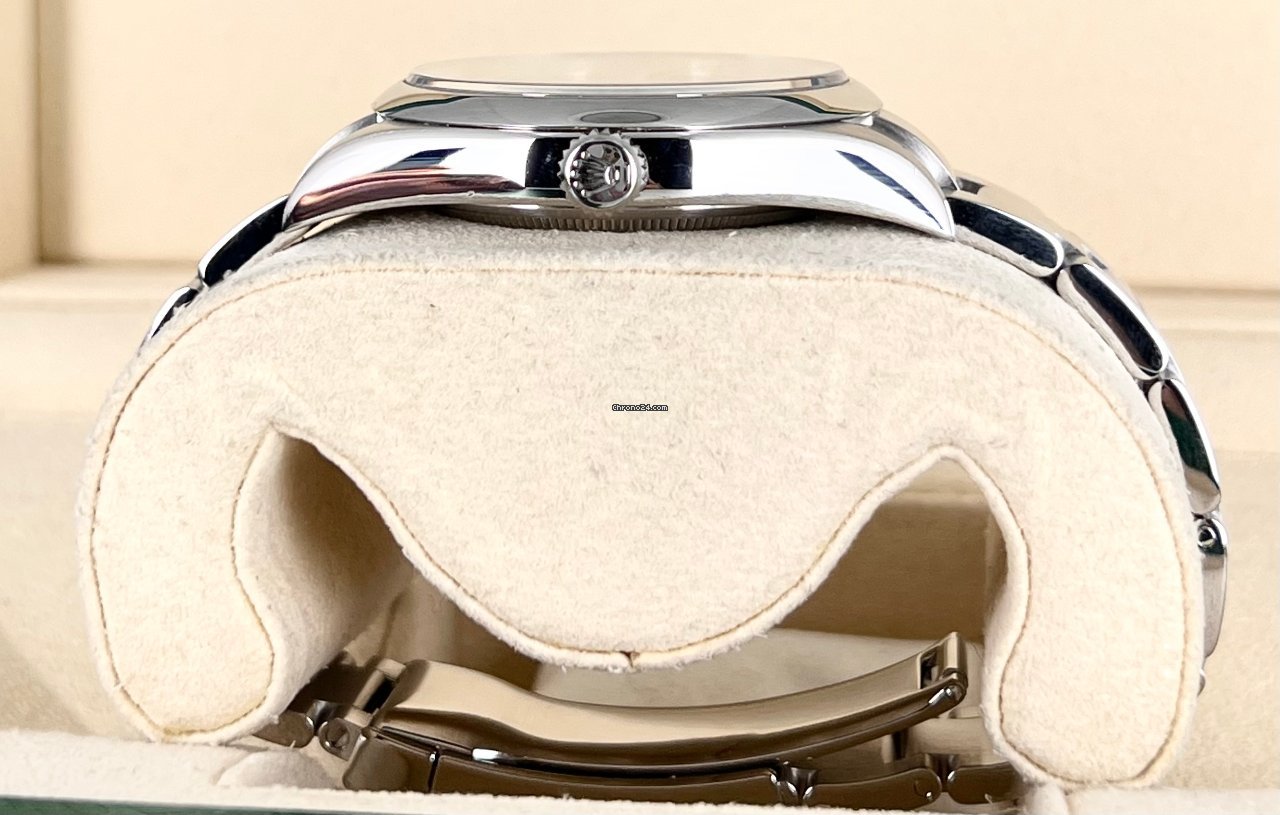 Oyster Perpetual 39 blaues Zifferblatt, wie neu, nur Uhr