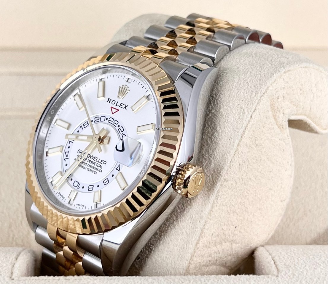 Sky-Dweller 42 weißes Zifferblatt, Stahl und 18K Gold