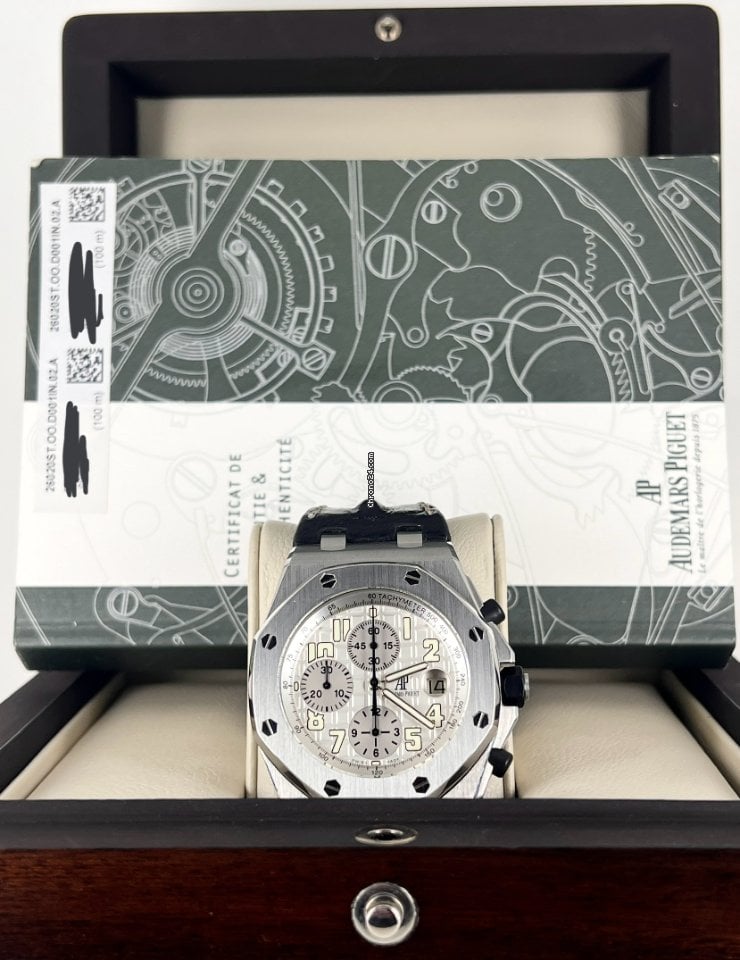 Royal Oak Offshore Chronograph Safari Full Set in wunderschönem Zustand