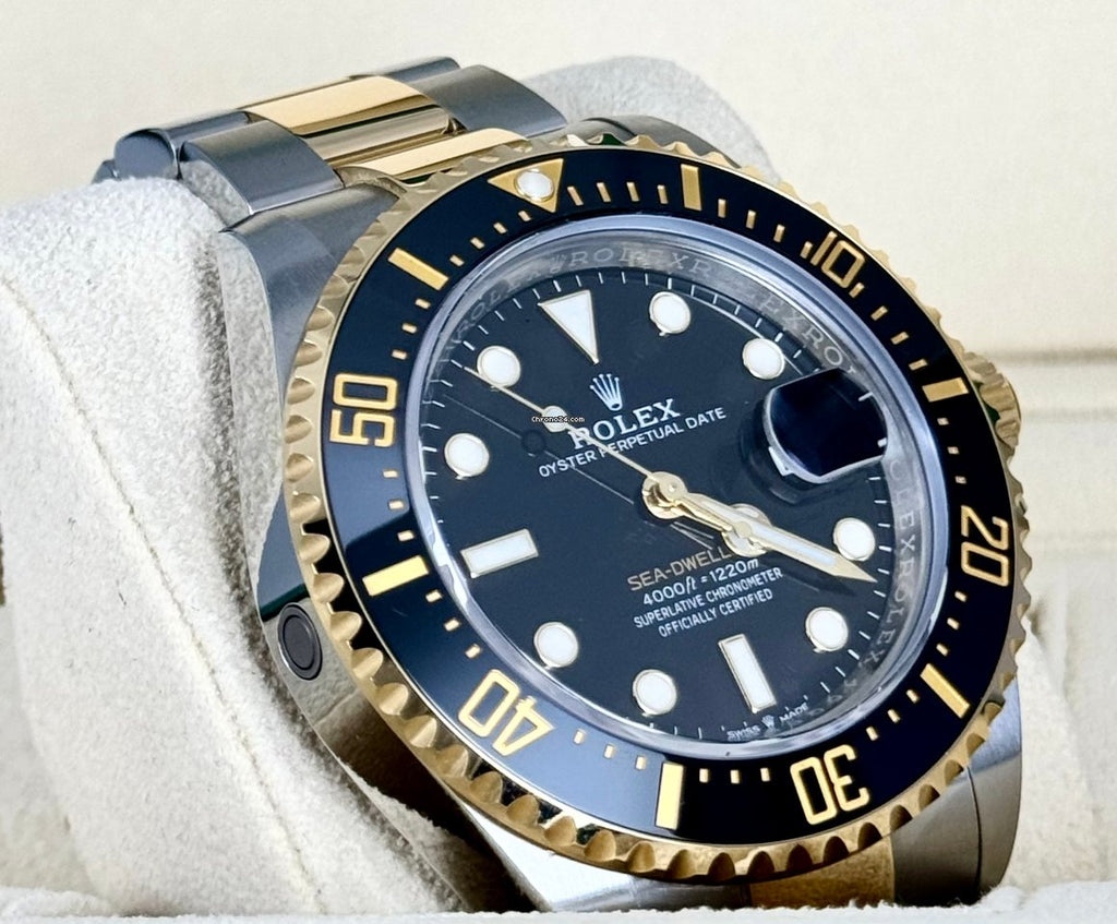 Sea-Dweller 43 mm Stahl Gold, Box und Papiere