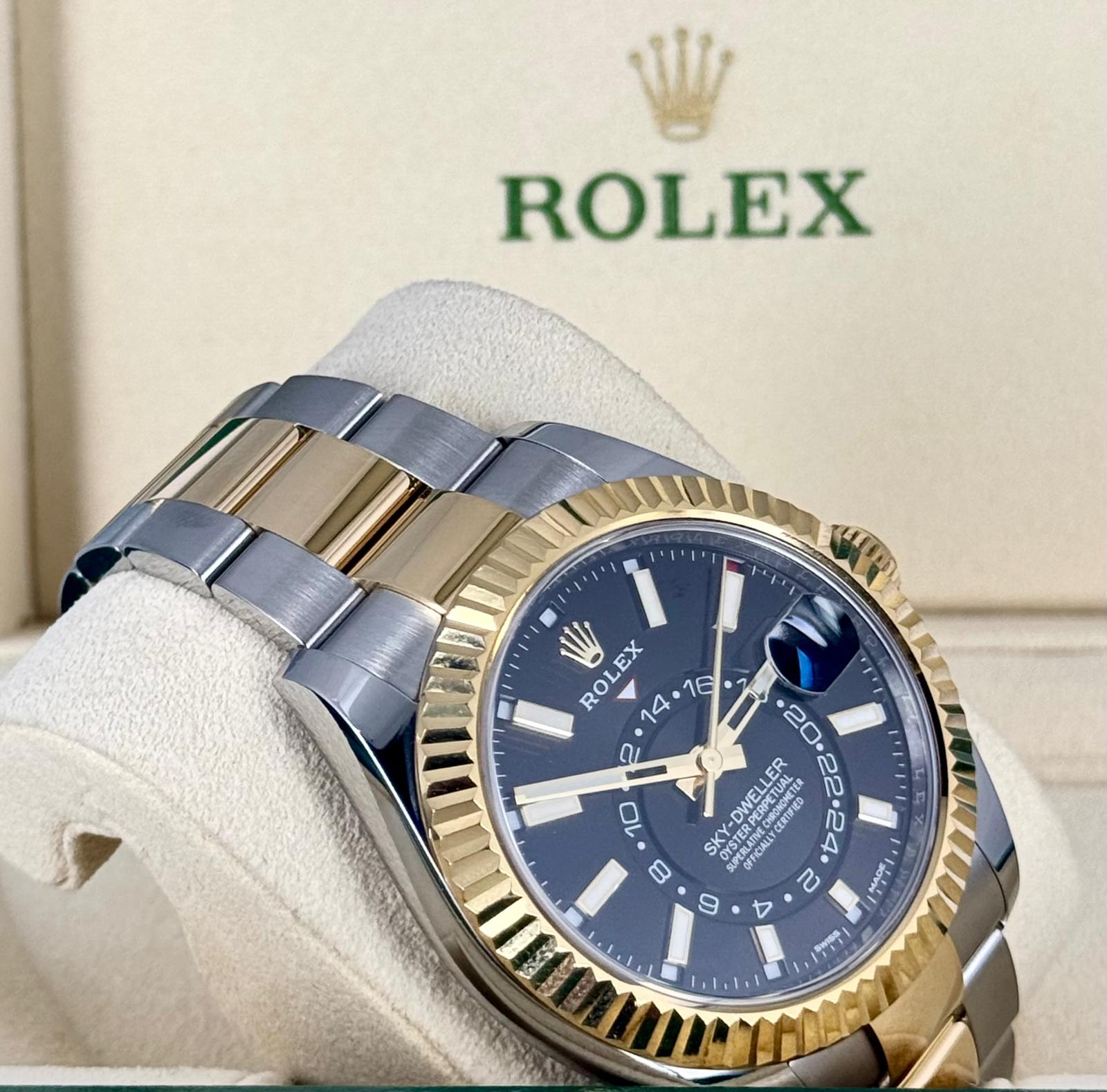 Rolex Sky-Dweller 42 mm Jahreskalender Box und Papiere Wie neu 2018