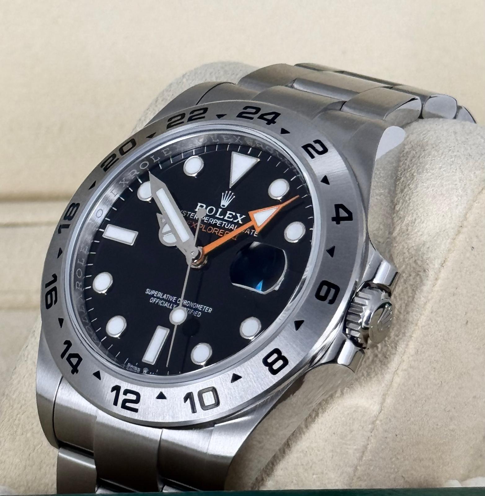 Explorer II Schwarzes Zifferblatt NEU