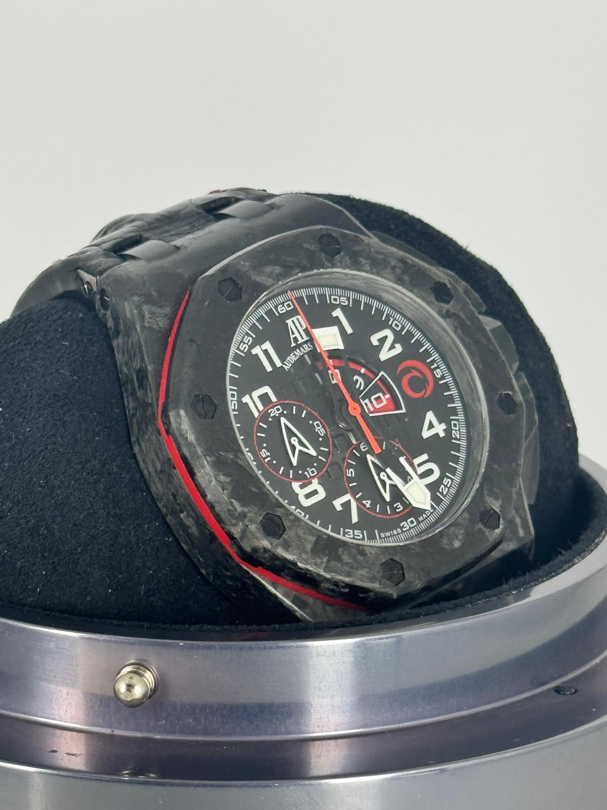 Royal Oak Offshore Chronograph Team Alinghi mit Box und Archivpapieren