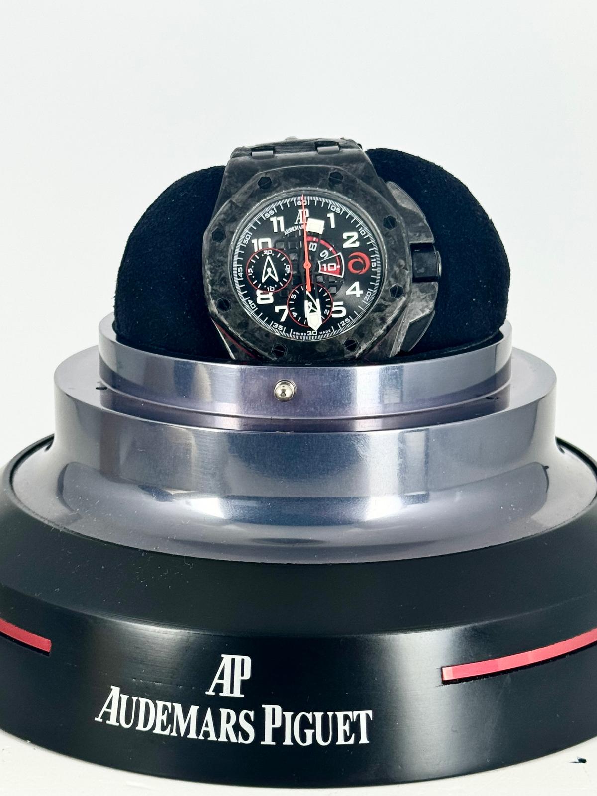Royal Oak Offshore Chronograph Team Alinghi mit Box und Archivpapieren