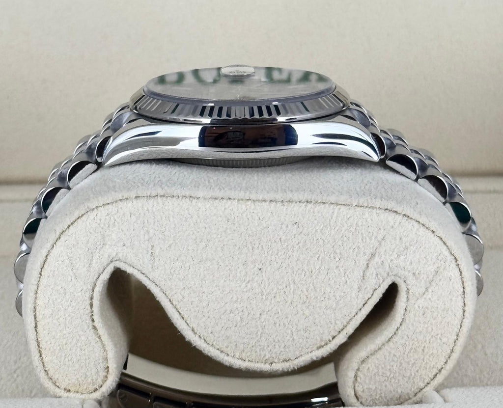 Rolex Datejust 36 Weißgold-Lünette Jubilee-Armband Blaues Zifferblatt mit Strichindizes Komplettset