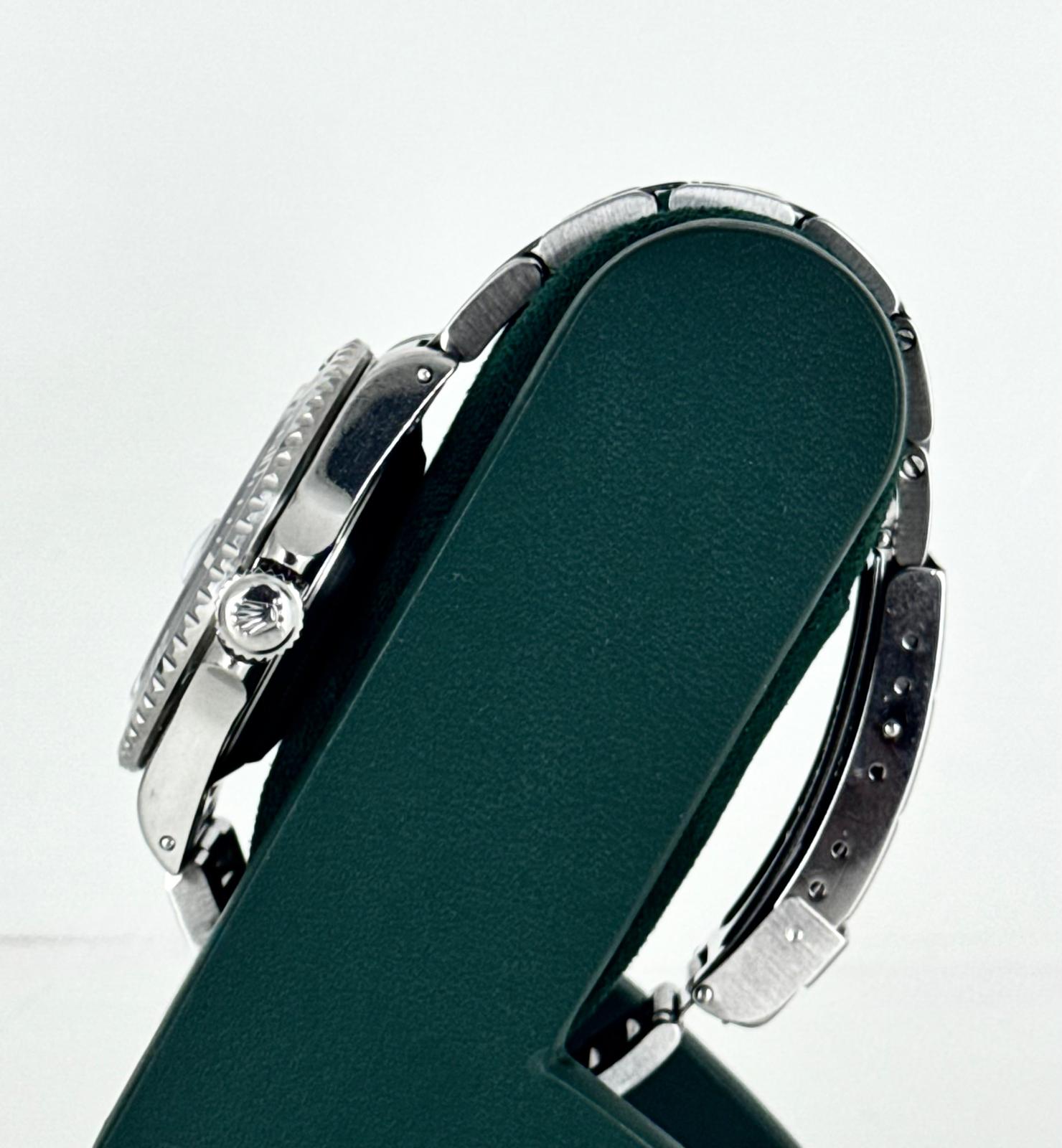 Rolex Submariner Date Only Uhr, Seriennummer T