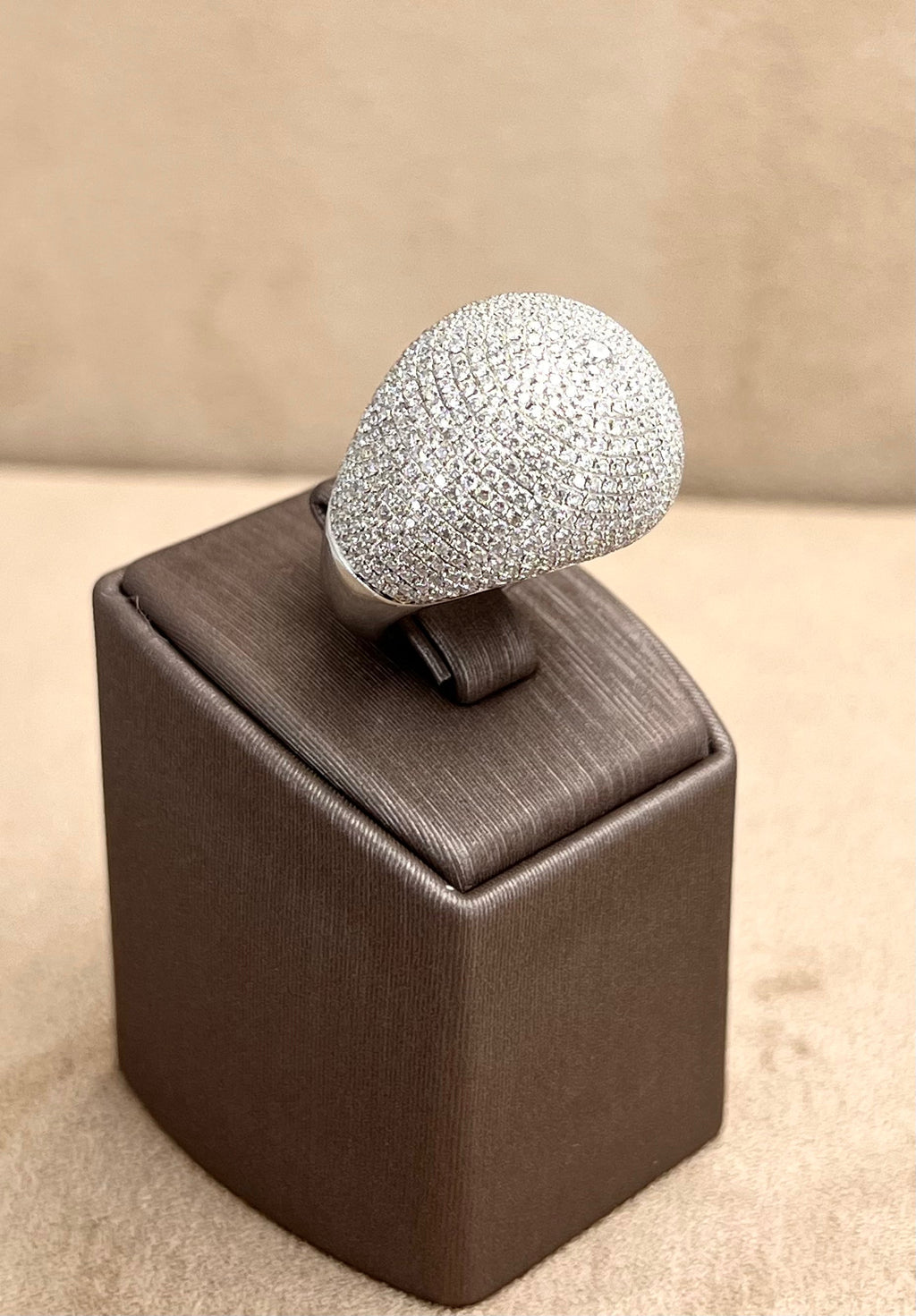 Pavé-Diamantring