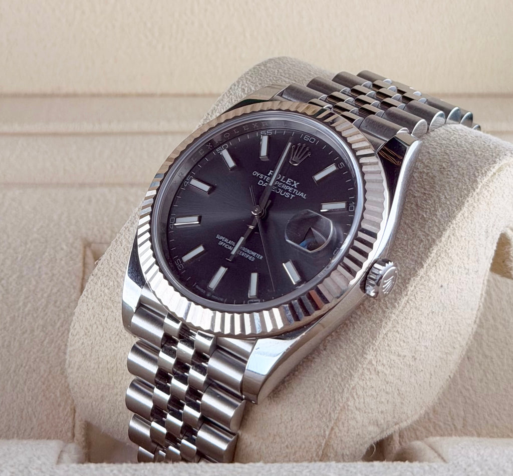 Rolex Datejust 41 mm, Rhodium, am Jubilee-Armband, Komplettset
