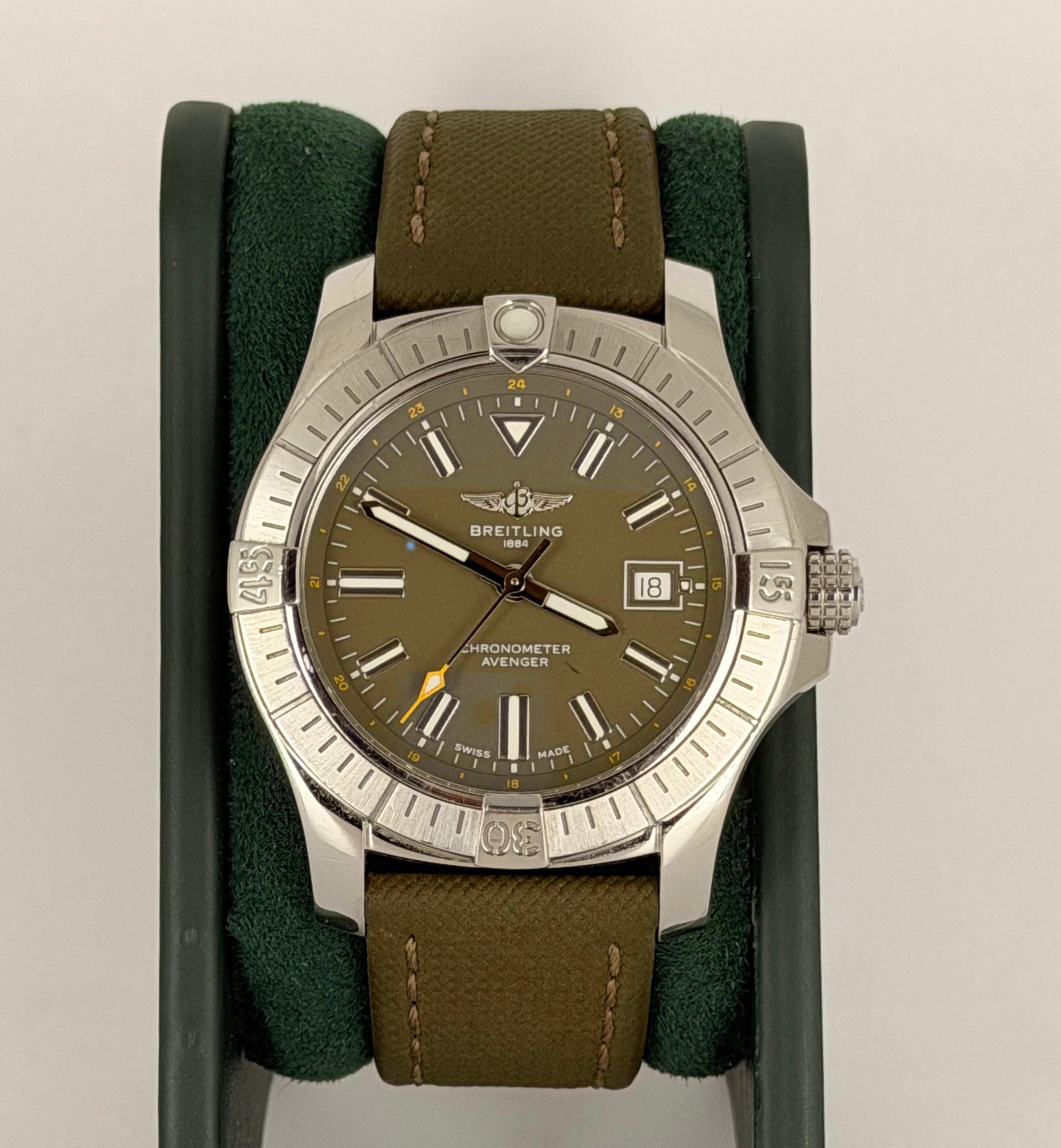 Breitling Avenger Automatik, Full Set, neuwertiger Zustand