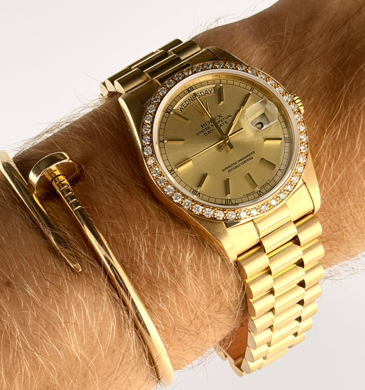 Rolex Day-Date 36 mm mit Diamantlünette ab Werk
