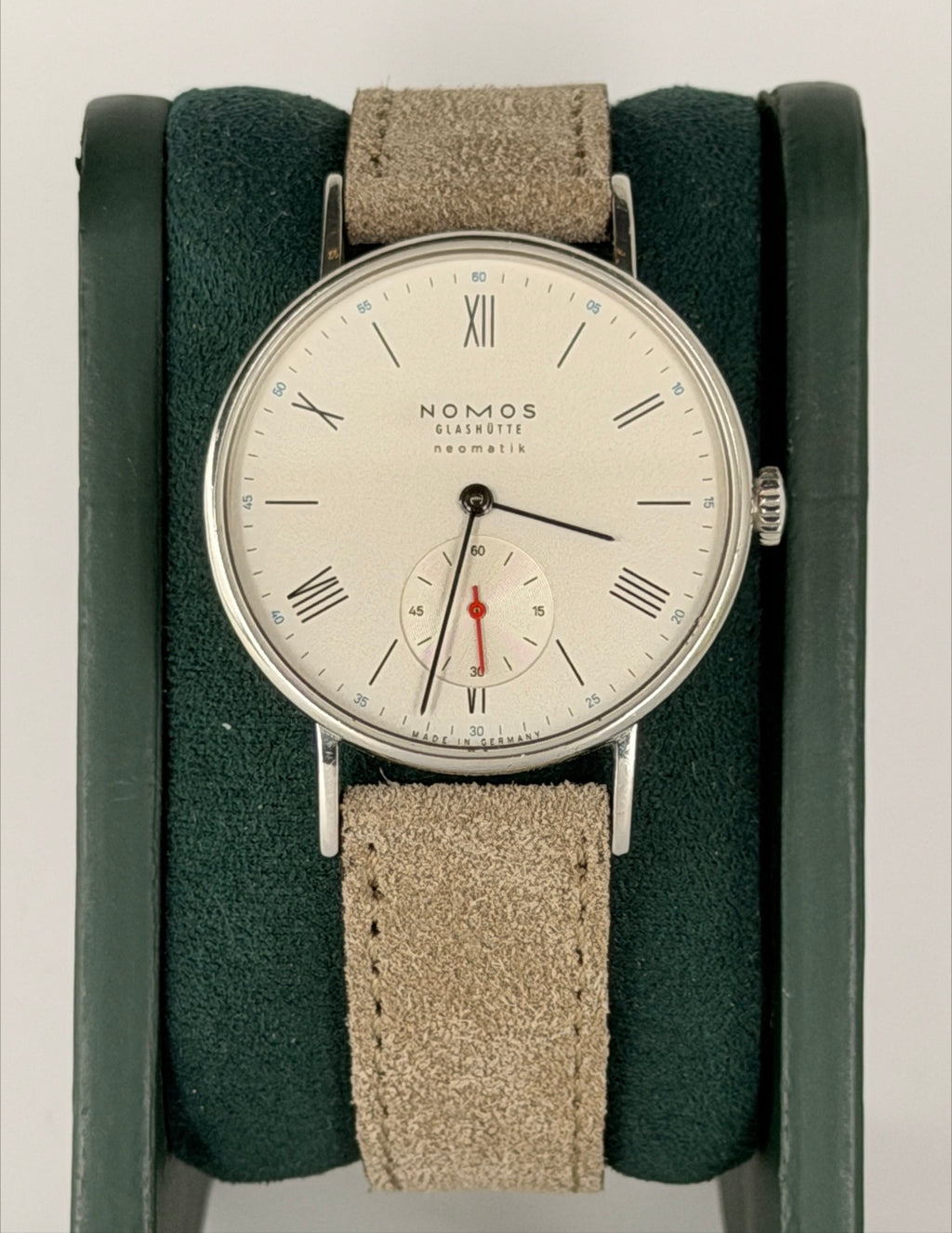 NOMOS Ludwig Neomatik 282