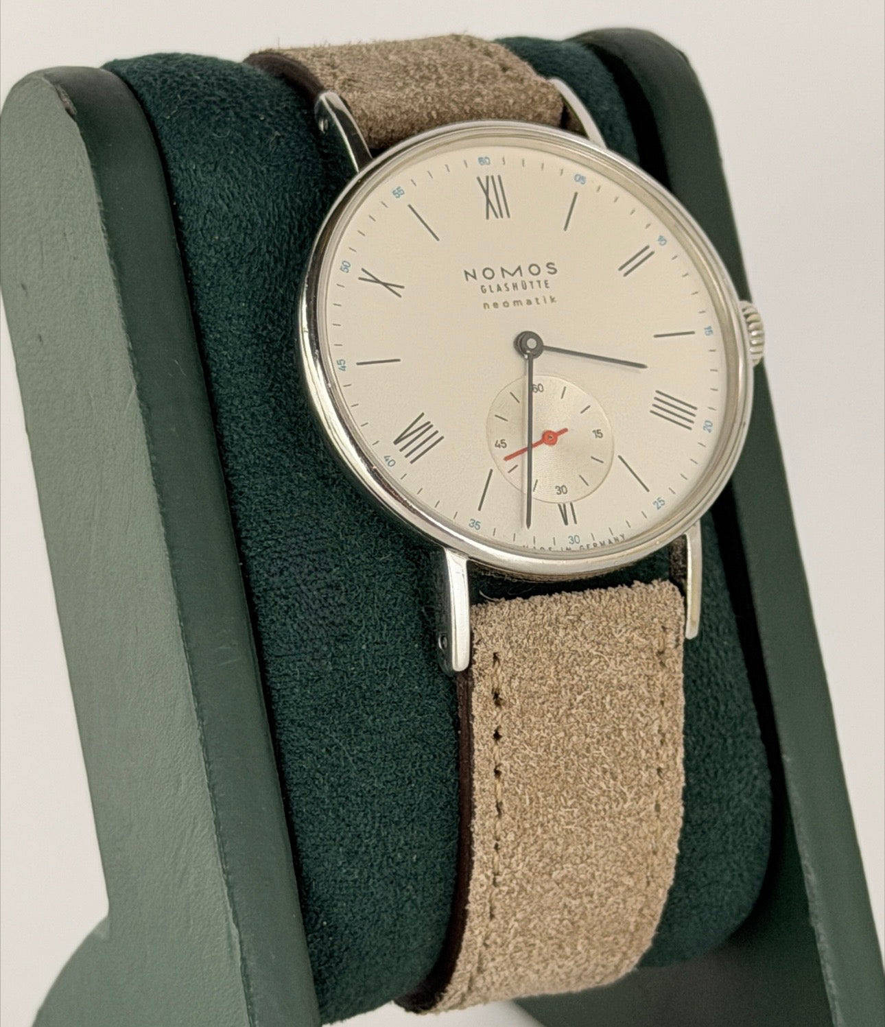 NOMOS Ludwig Neomatik 282