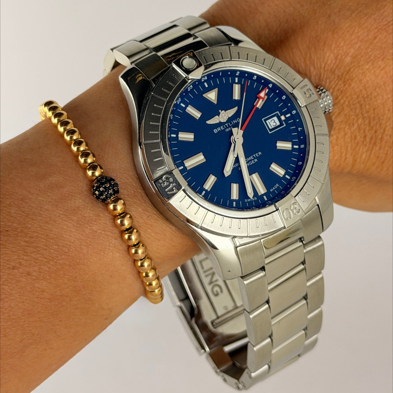 Breitling Avenger Automatic Gmt 45 Box und Papieren Wie Neu Zustand