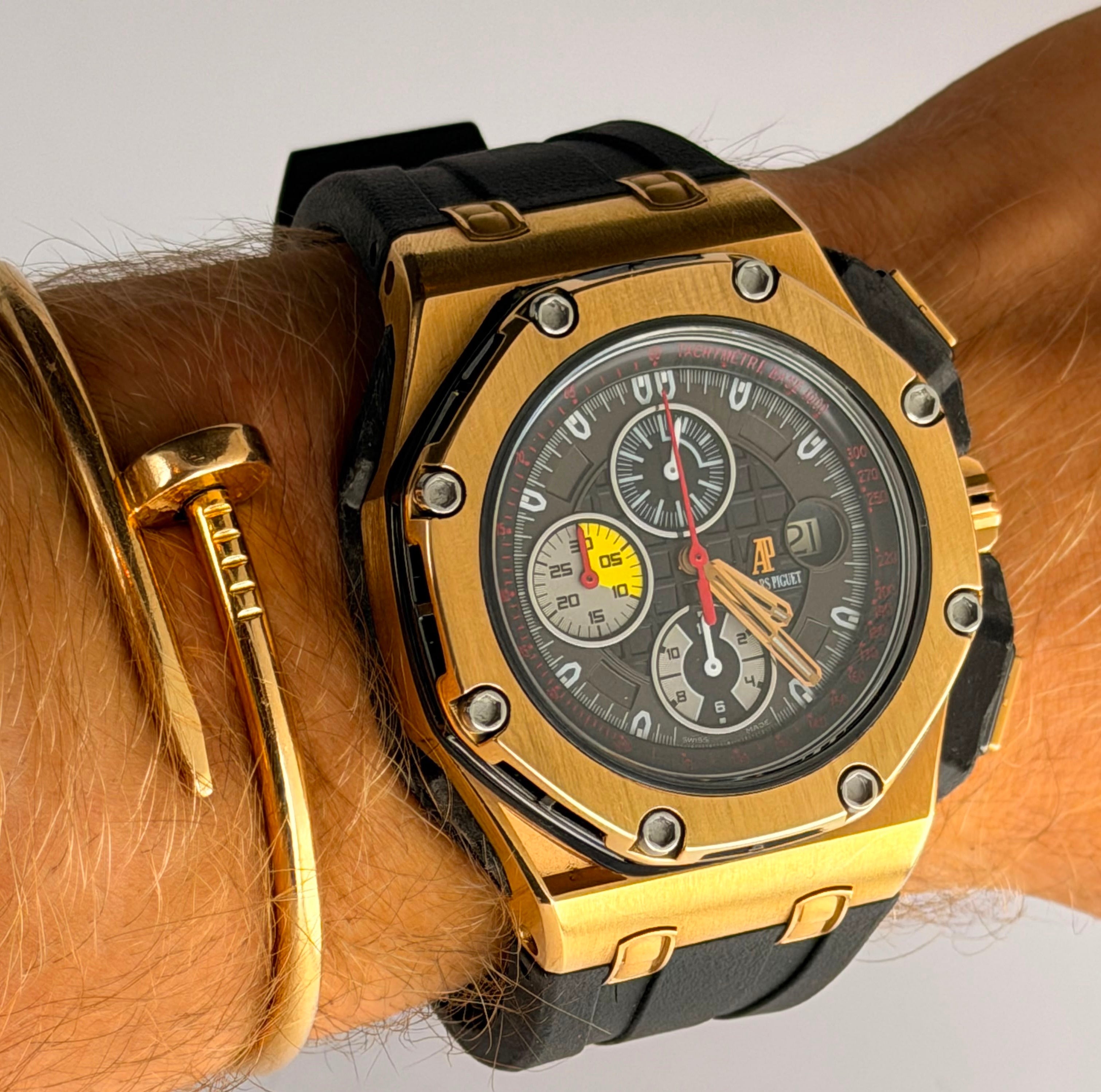 Audemars Piguet Royal Oak Offshore Grand Prix mit Originalpapieren, originale Goldlünette ab Werk!