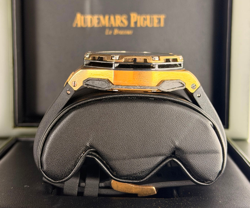 Audemars Piguet Royal Oak Offshore Grand Prix mit Originalpapieren, originale Goldlünette ab Werk!