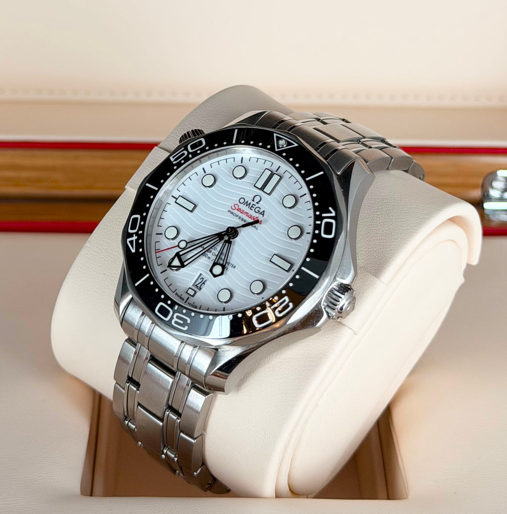 Omega Seamaster Diver 300 M Panda Full Set Mint