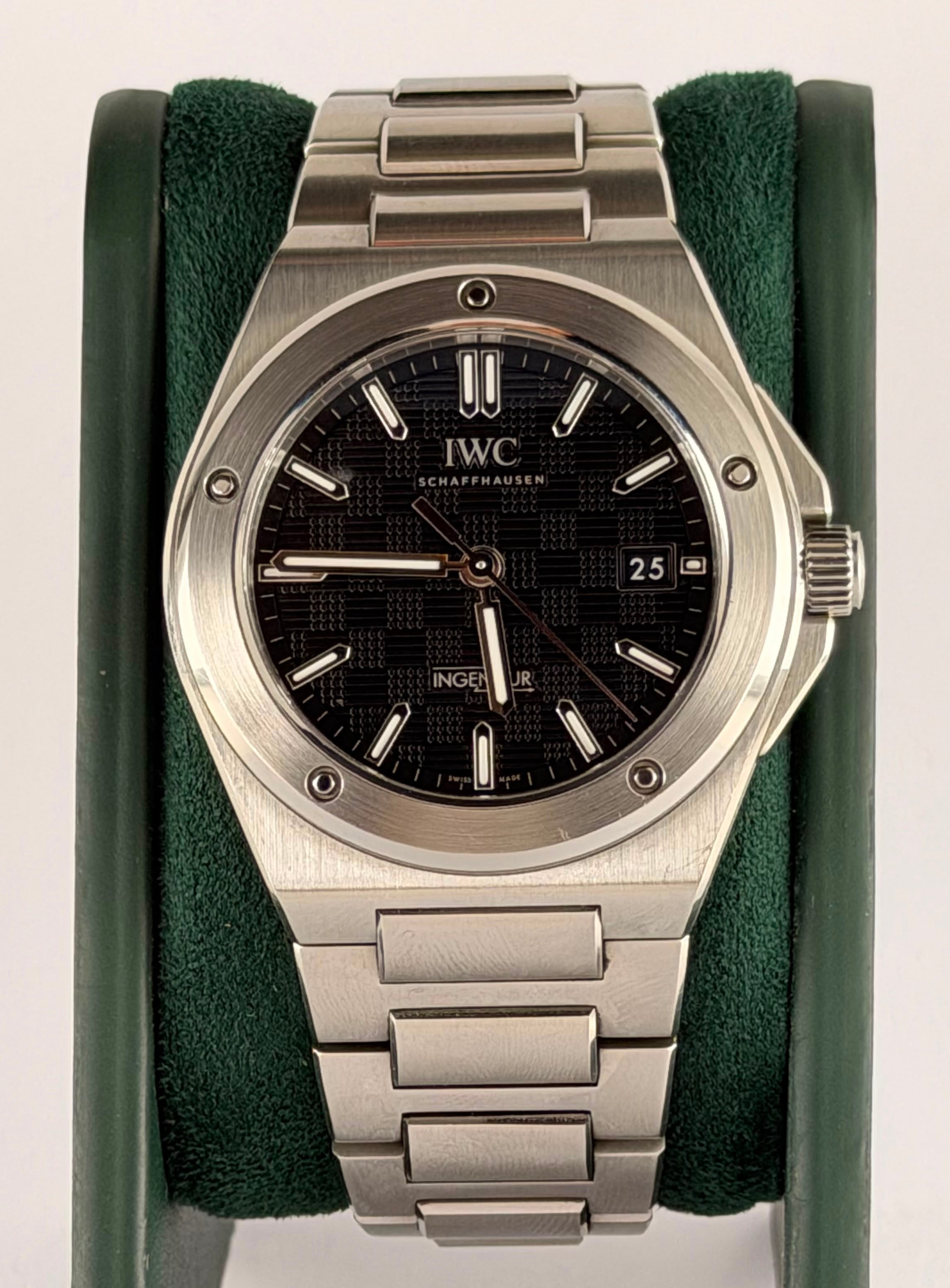 IWC Ingenieur Automatic 40 Full Set Mint Condition UNDATED Card