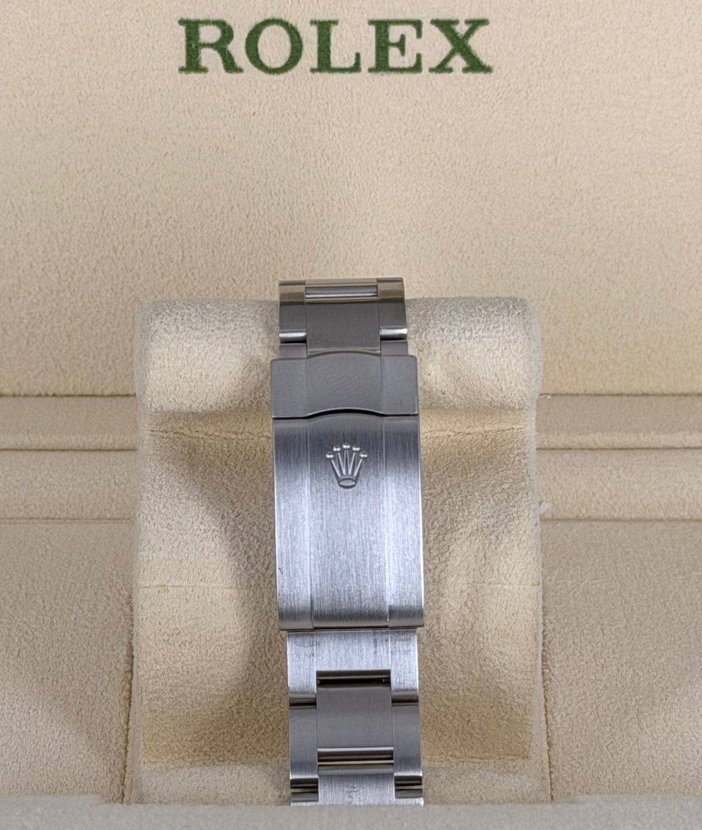 Rolex Oyster Perpetual 41, korallenrotes Zifferblatt, 99 % neu, unpoliert, Box & Papiere