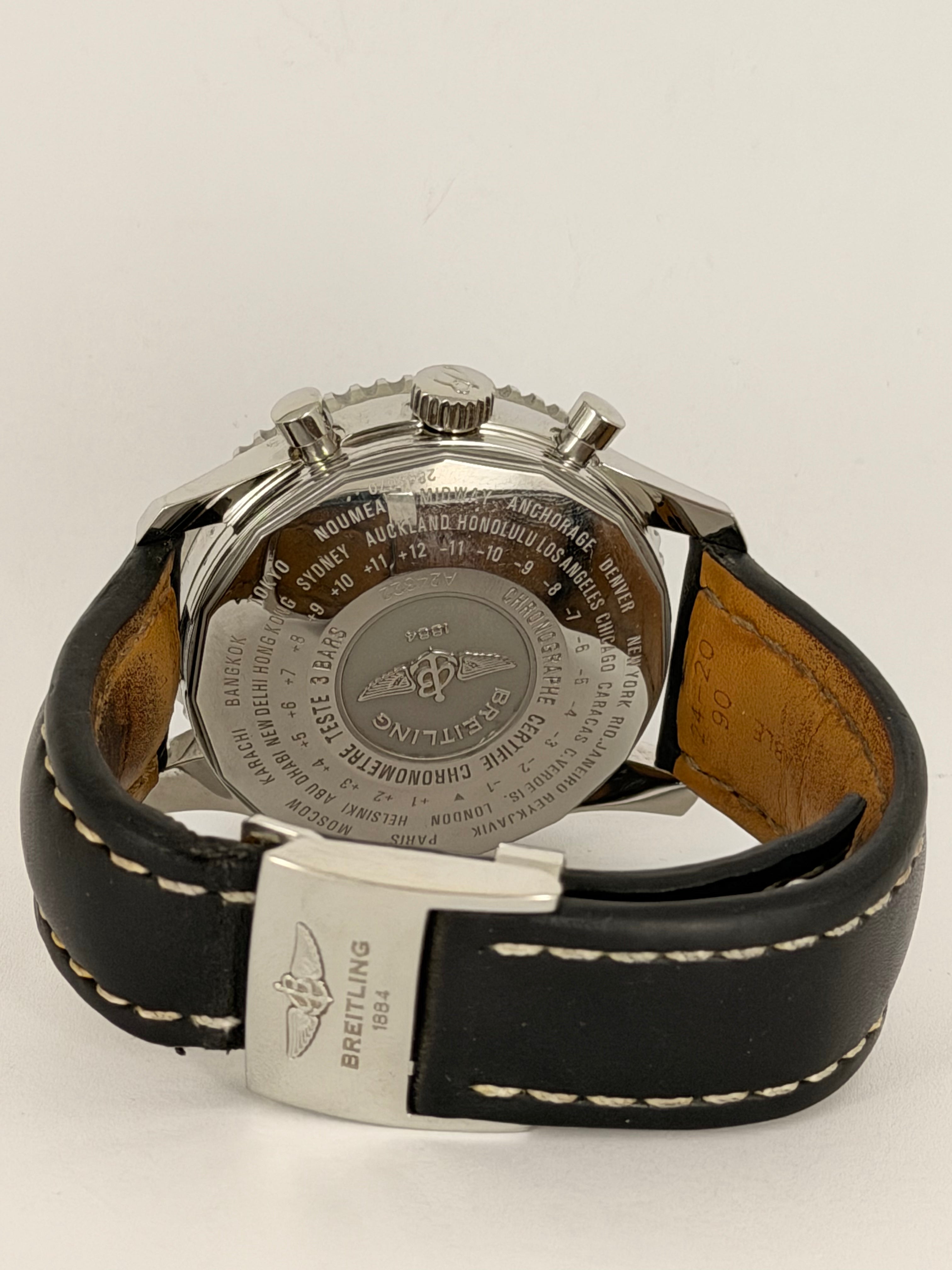 Breitling Navitimer World Full Set nach Service, wie neu