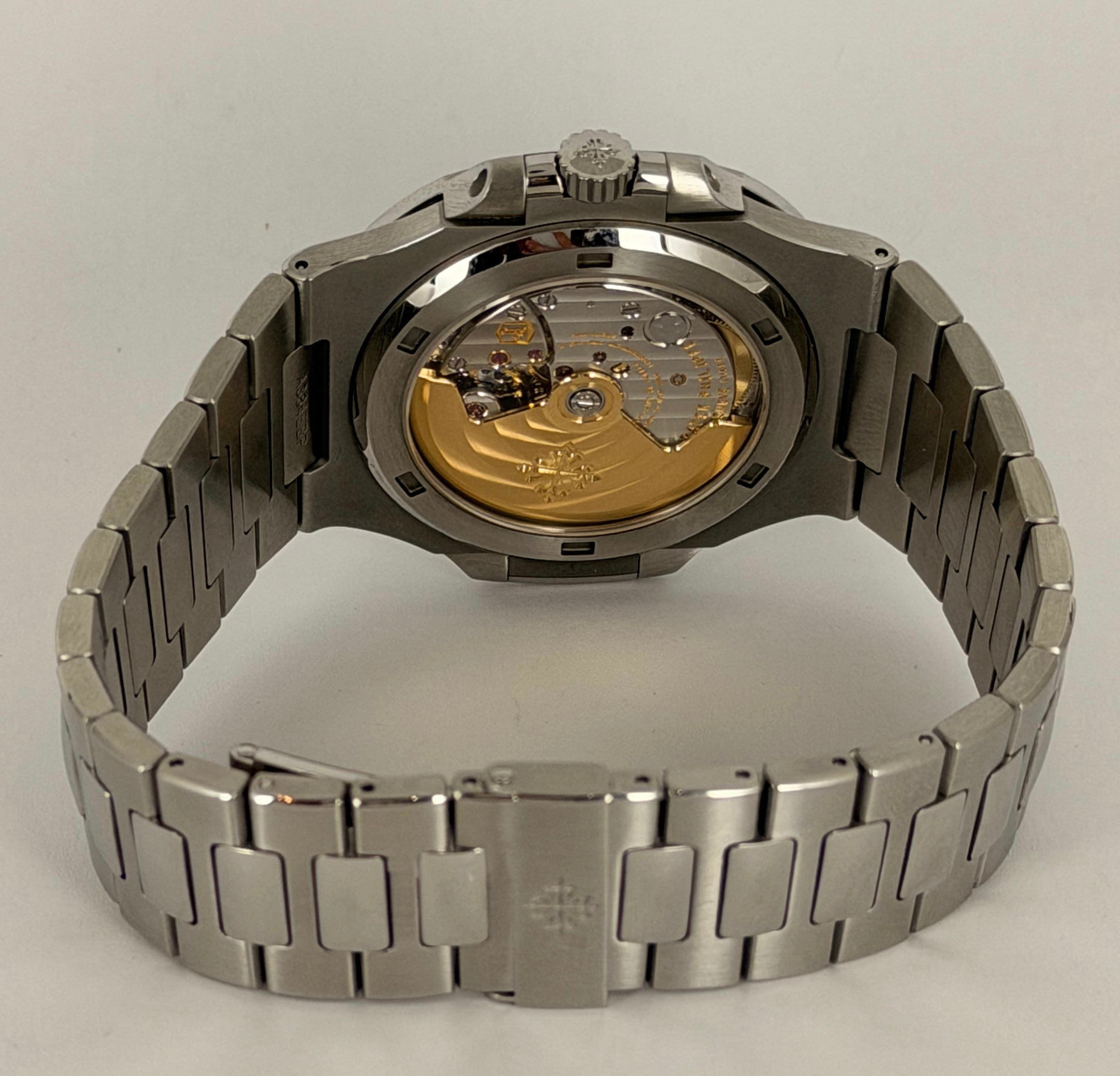 Patek Philippe Nautilus 5711 Blaues Zifferblatt mit Box und Papieren