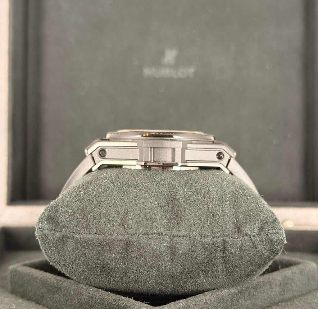 Hublot Big Bang Sang Bleu All Black Big Pavé Full Set wie neu mit werkseitigen Diamanten, SET, selten
