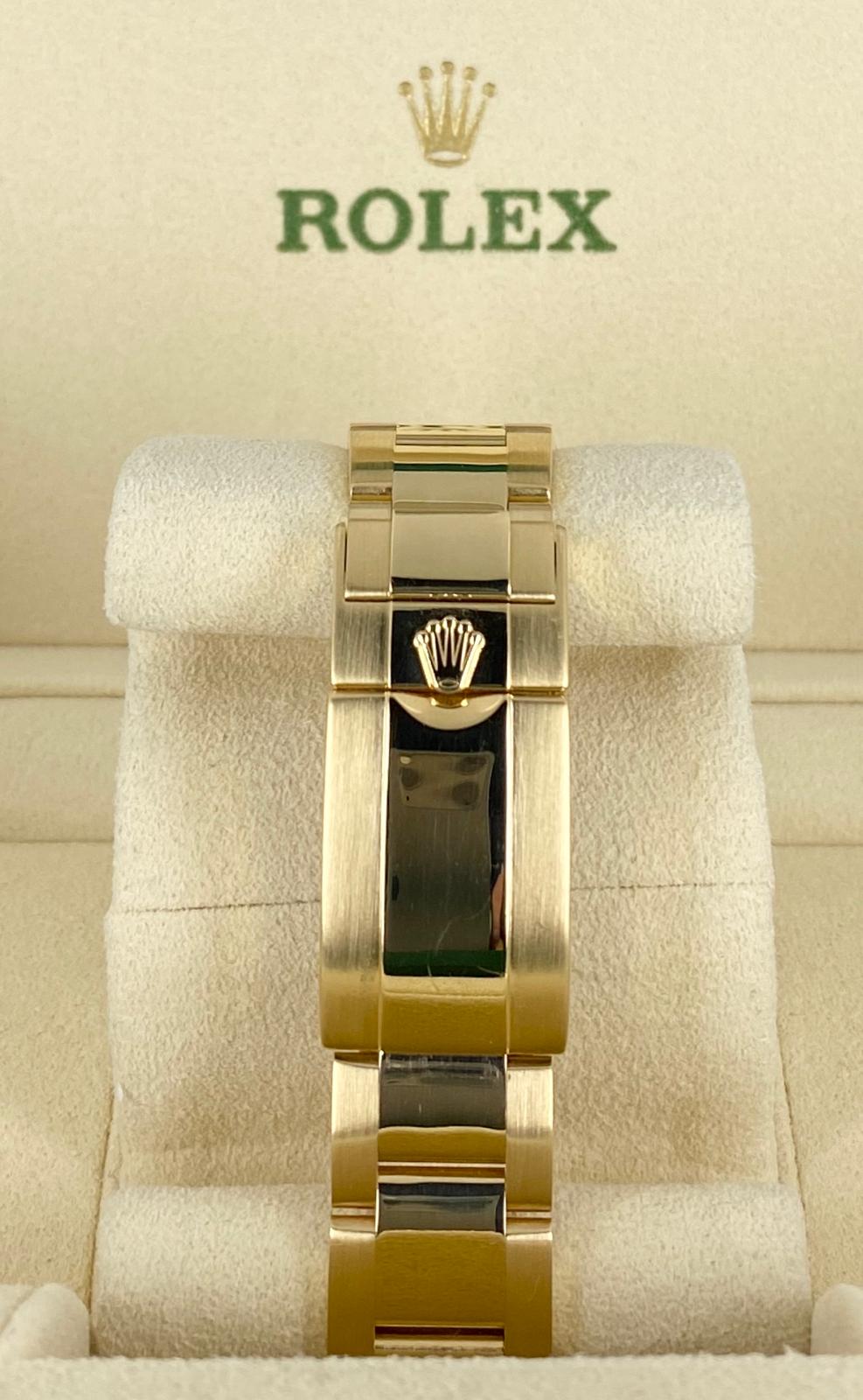 Rolex Cosmograph Daytona, mit Box und Papieren