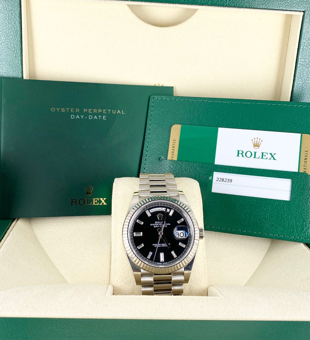 Rolex Day-Date 40, Weißgold, mit Box und Papieren