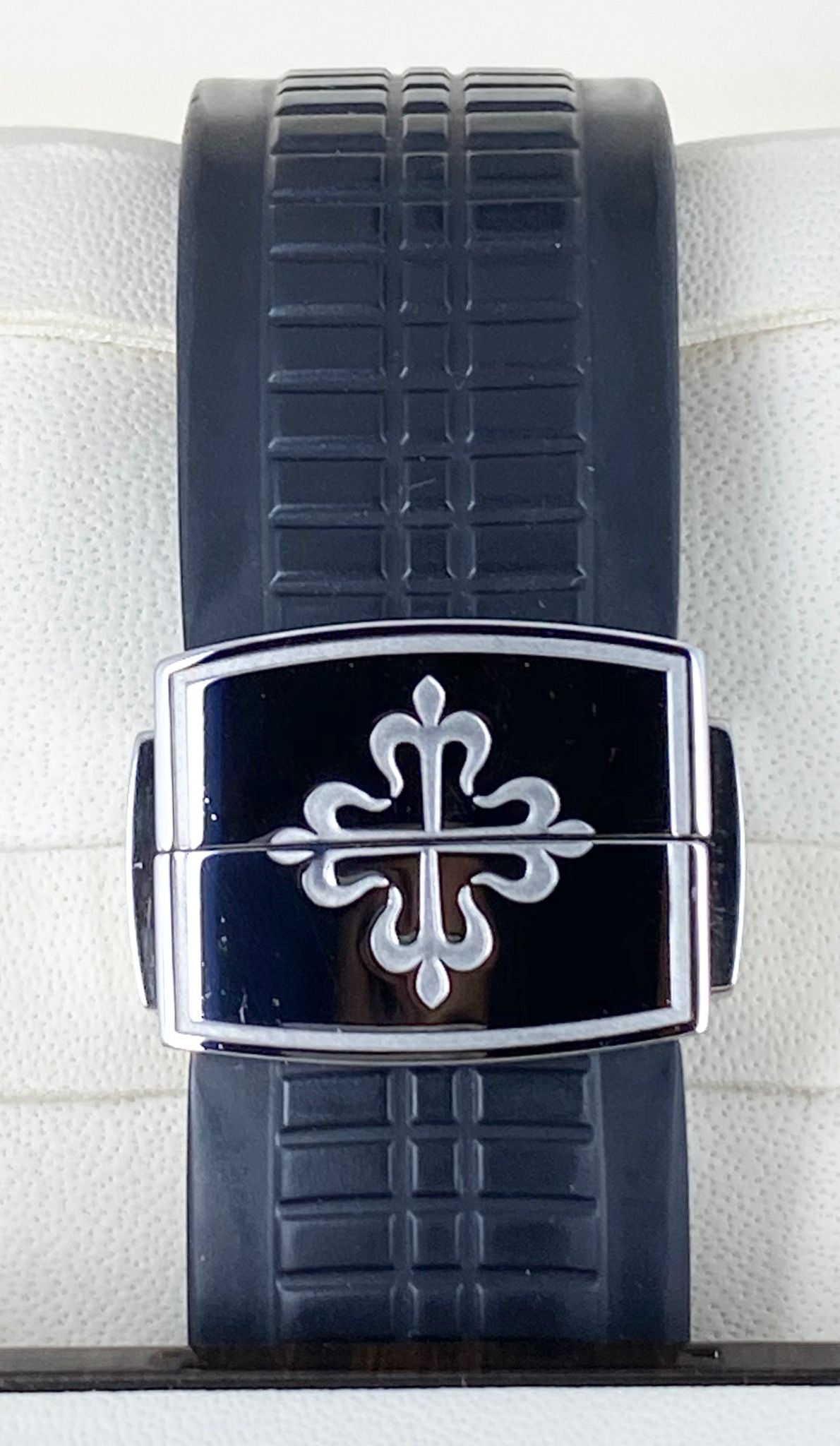 Patek Philippe Aquanaut, Komplettset, 2014, Schwarzes Zifferblatt, Kautschukarmband