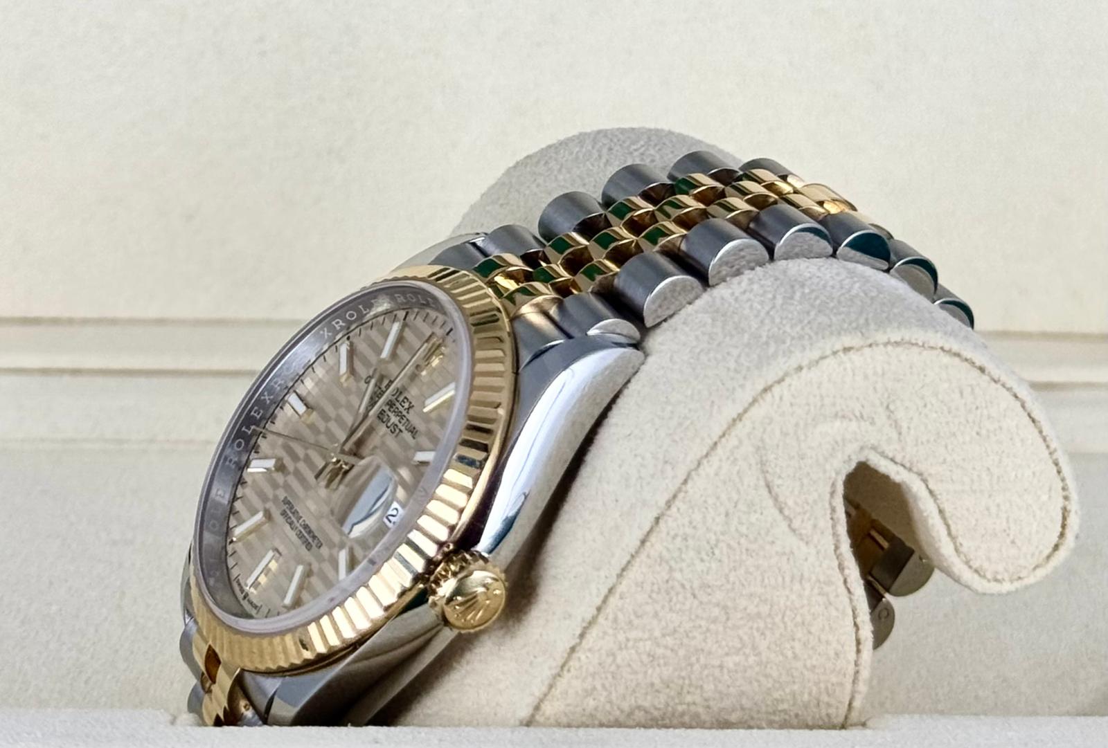 Rolex Datejust 36 Palmblatt-Zifferblatt Vollständiges Set Wie neu