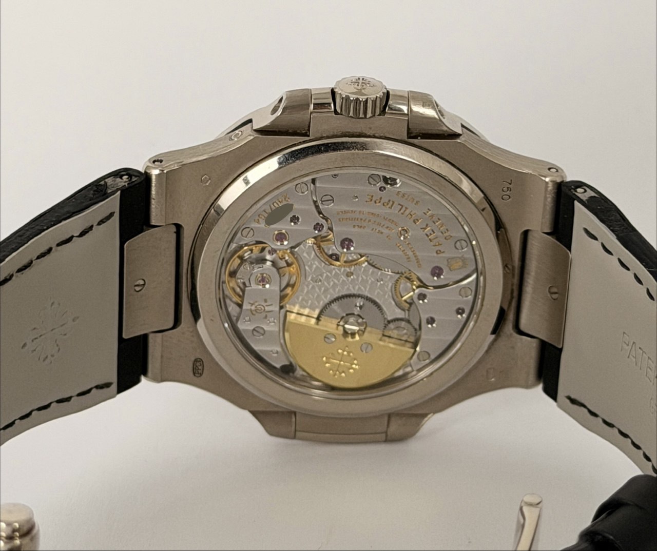 Patek Philippe Nautilus, 2009, sehr guter Zustand, Box und Papiere
