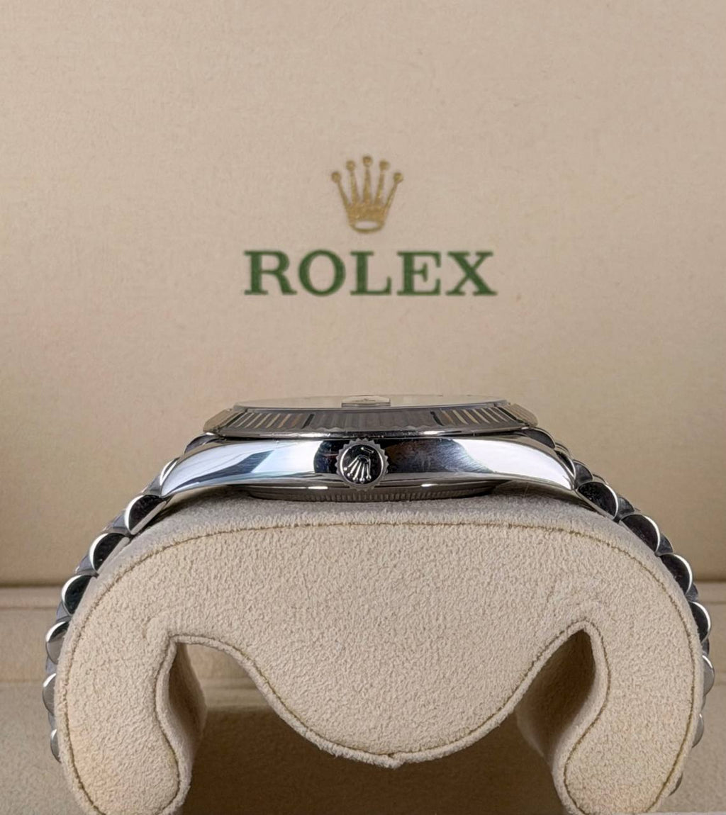 Rolex Datejust 41 Diamant-Zifferblatt mit Jubilé-Armband, 18k Weißgoldlünette, Komplettset