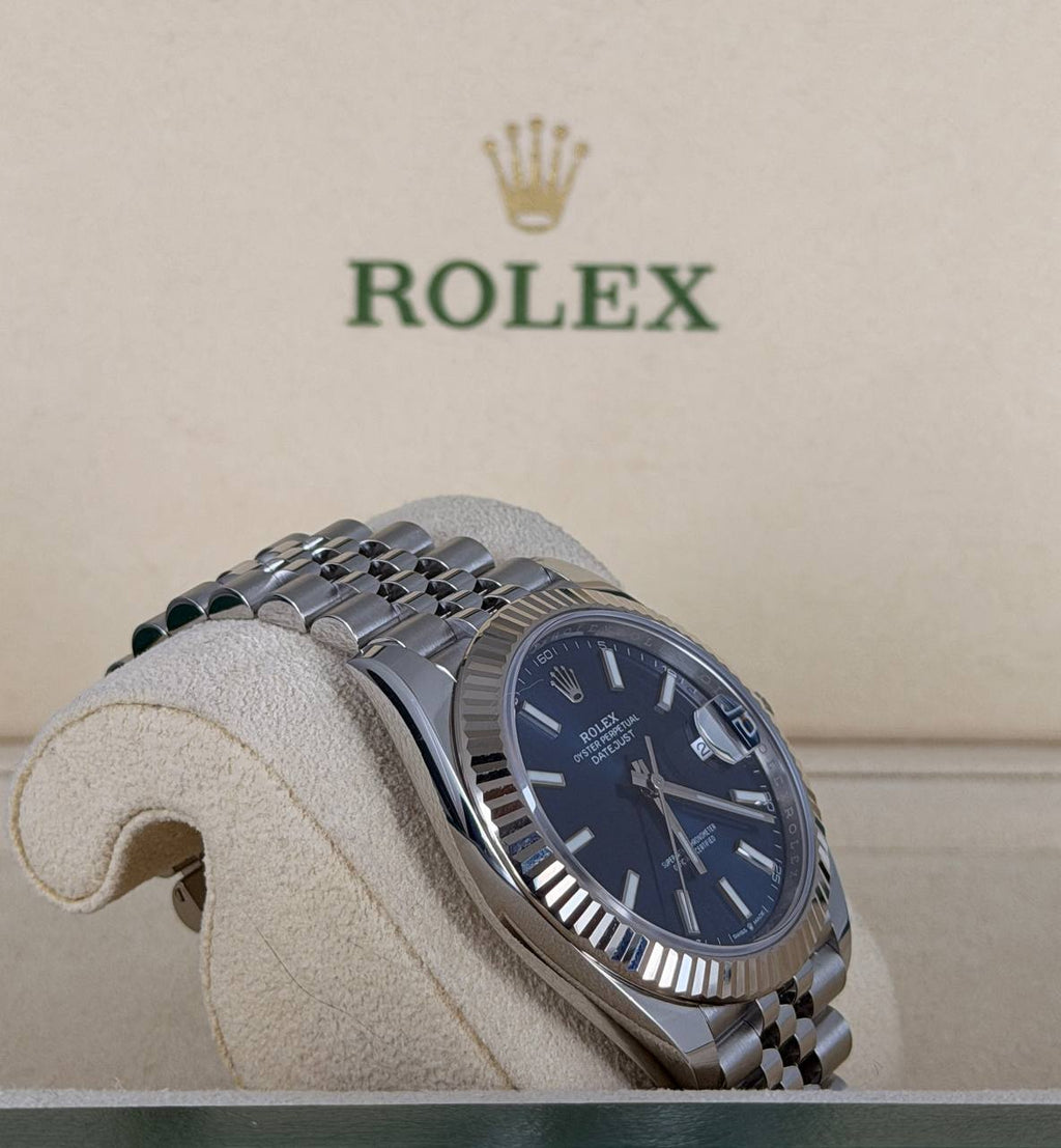 Rolex Datejust 41 blaues Zifferblatt mit Stabindizes, 2020, neue Karte, neuwertiger Zustand, Jubilee-Armband, Weißgold-Lünette