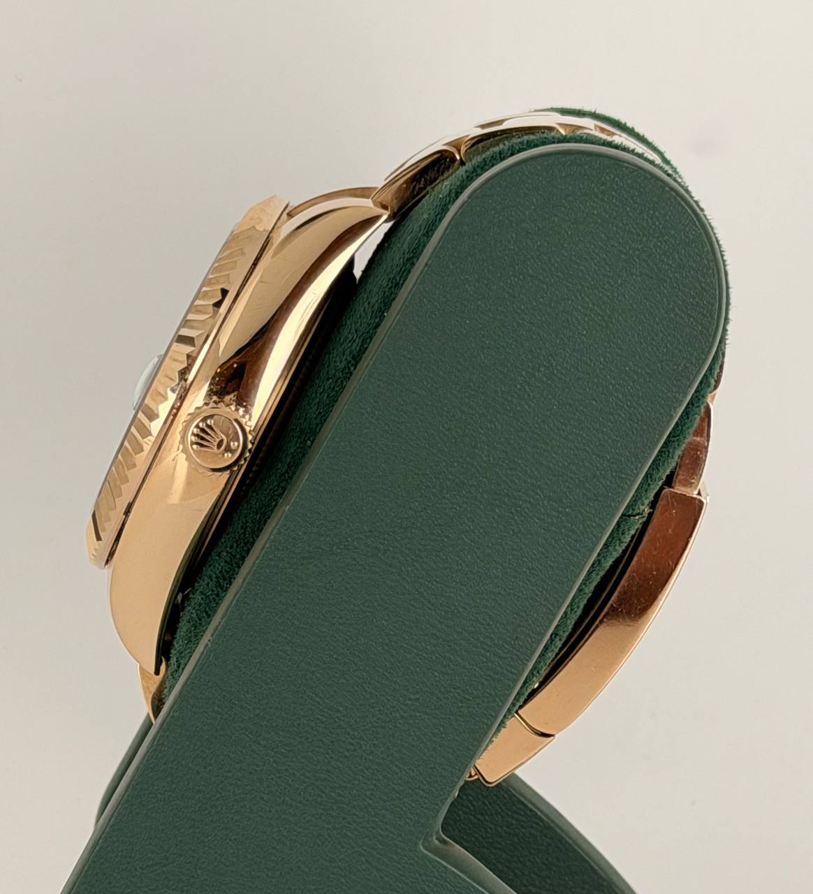 Rolex Sky-Dweller, Full Set, 2023, blaues Zifferblatt, neuwertiger Zustand
