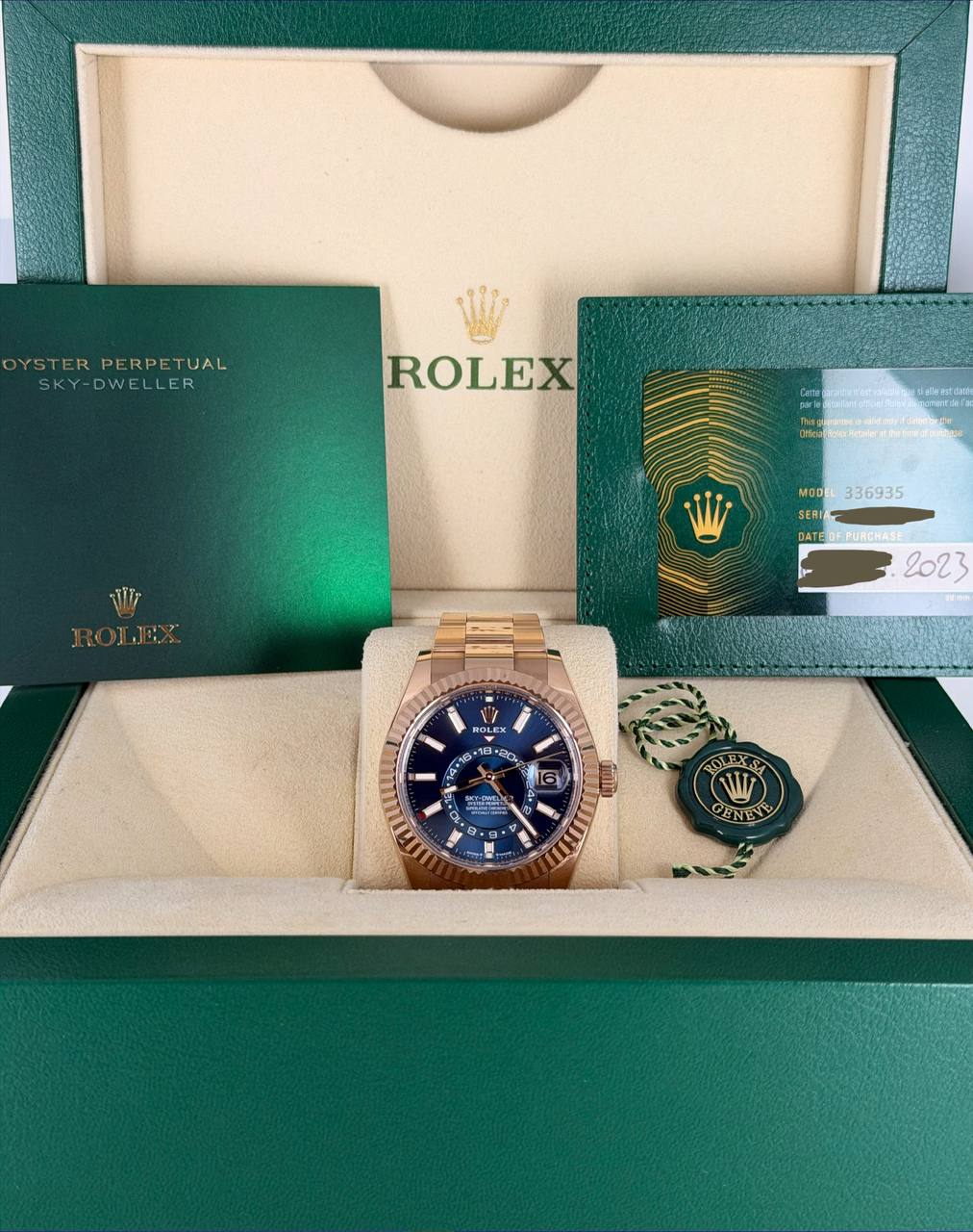 Rolex Sky-Dweller, Full Set, 2023, blaues Zifferblatt, neuwertiger Zustand