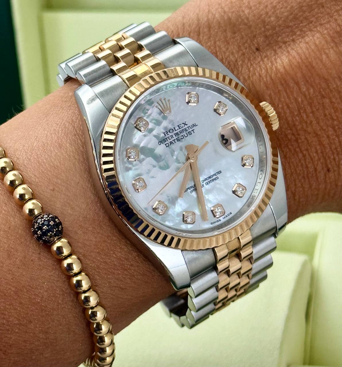 Rolex Datejust 36, Perlmutt-Zifferblatt, Bicolor